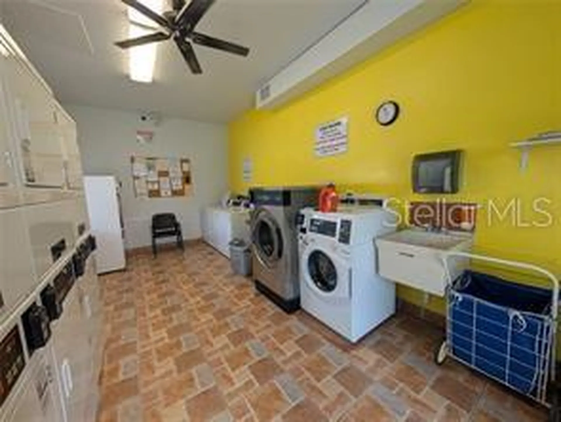 2423 60th Avenue W Bradenton FL 34207