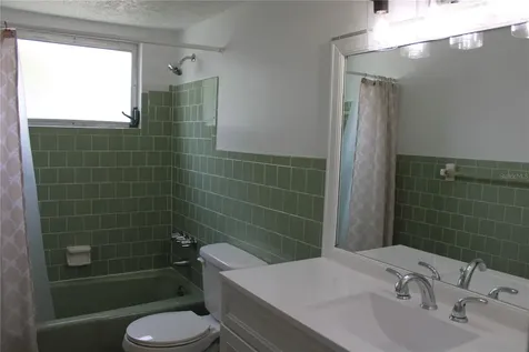 2423 60th Avenue W Bradenton FL 34207