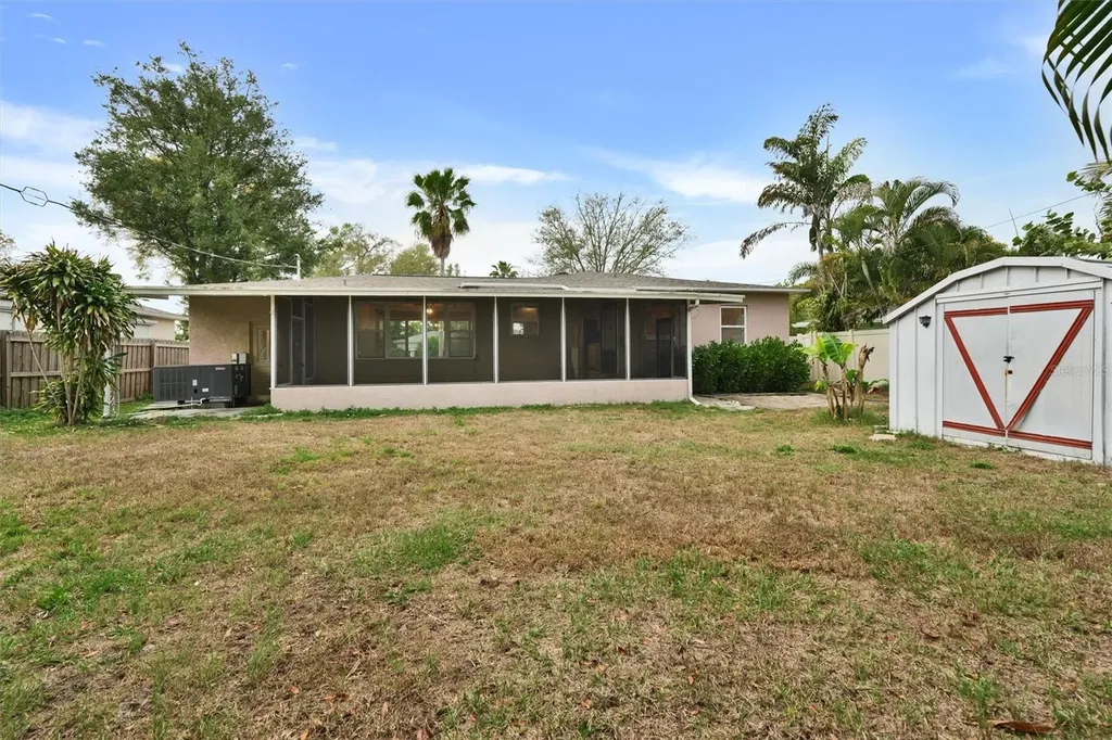 2435 York Street N St Petersburg FL 33710