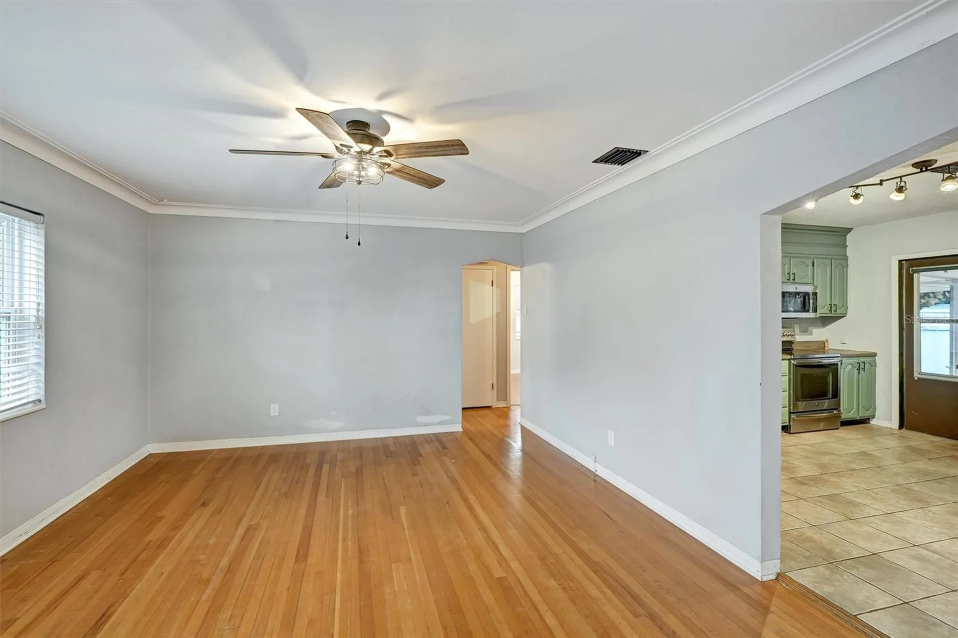 2435 York Street N St Petersburg FL 33710