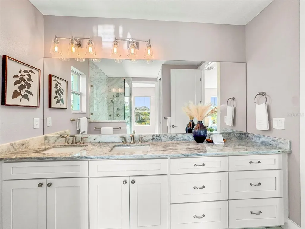 3259 Emerson Avenue S St Petersburg FL 33712