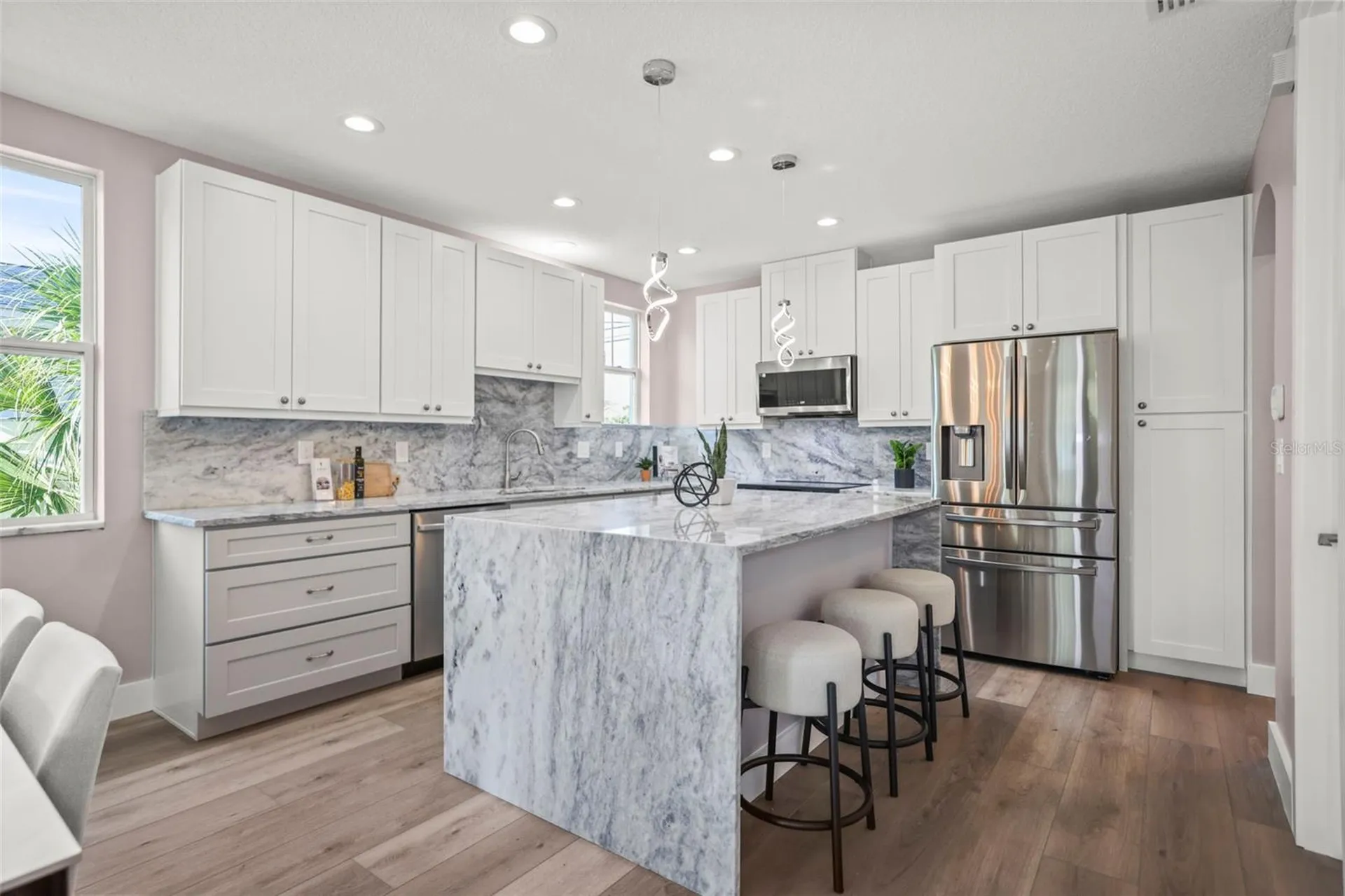3259 Emerson Avenue S St Petersburg FL 33712
