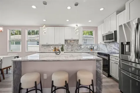 3259 Emerson Avenue S St Petersburg FL 33712
