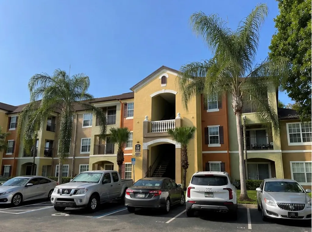 738 Crest Pines Drive Orlando FL 32828