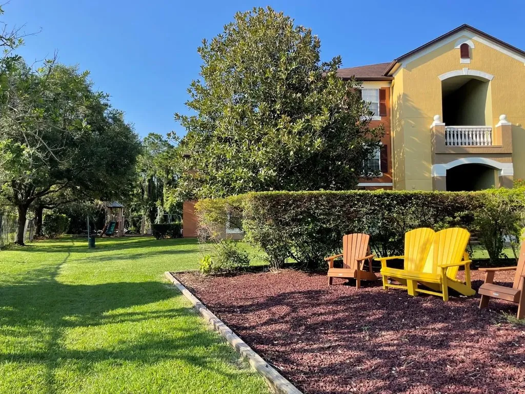 738 Crest Pines Drive Orlando FL 32828