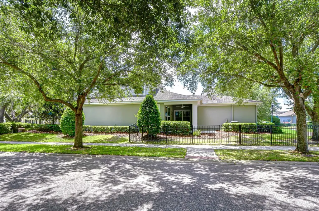5301 Match Point Place Lithia FL 33547