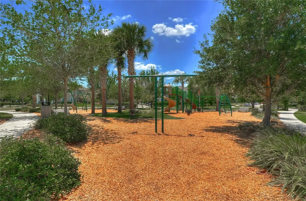 5301 Match Point Place Lithia FL 33547