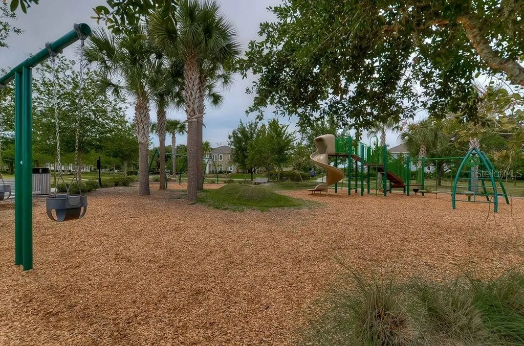 5301 Match Point Place Lithia FL 33547