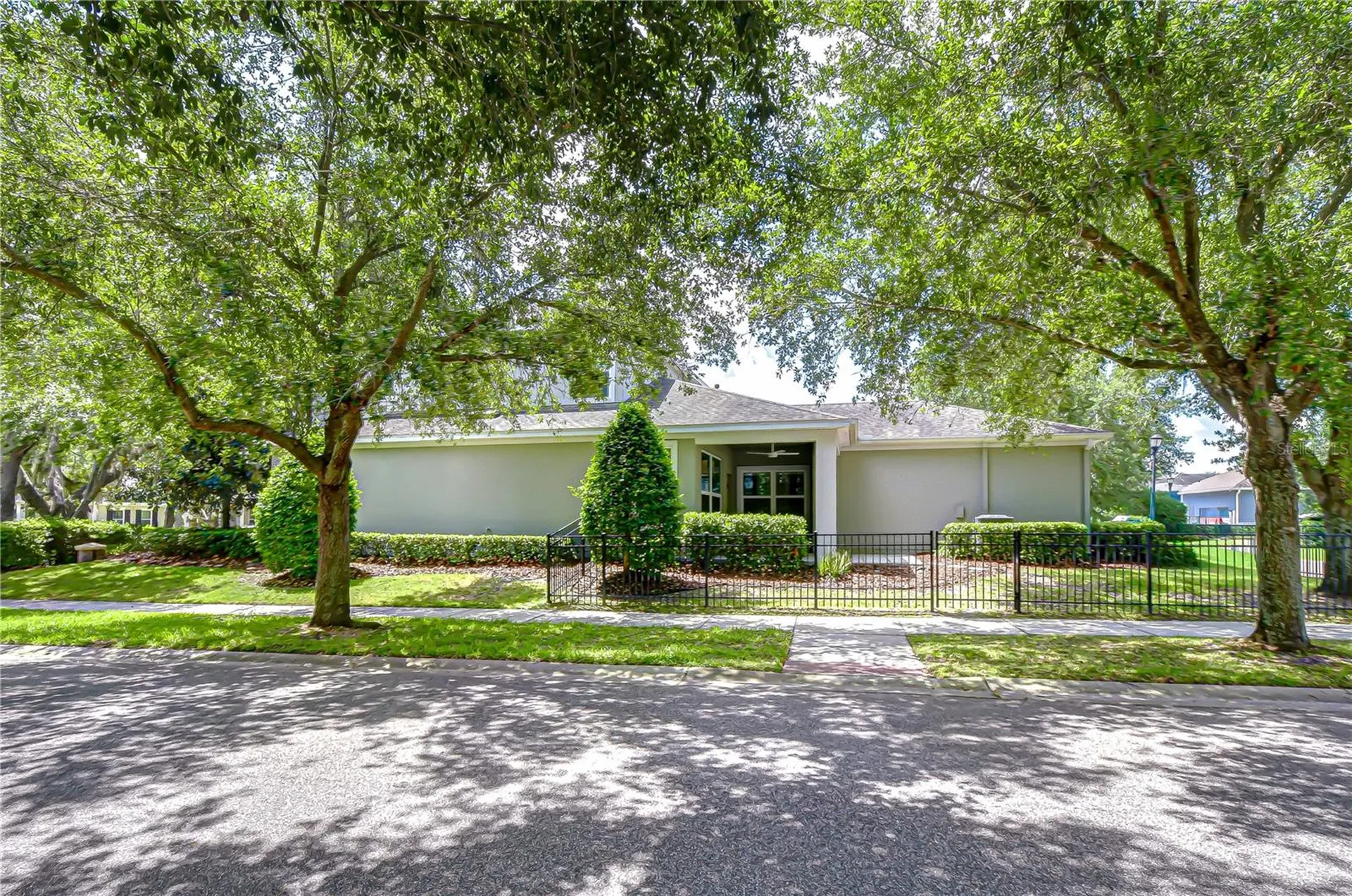 5301 Match Point Place Lithia FL 33547