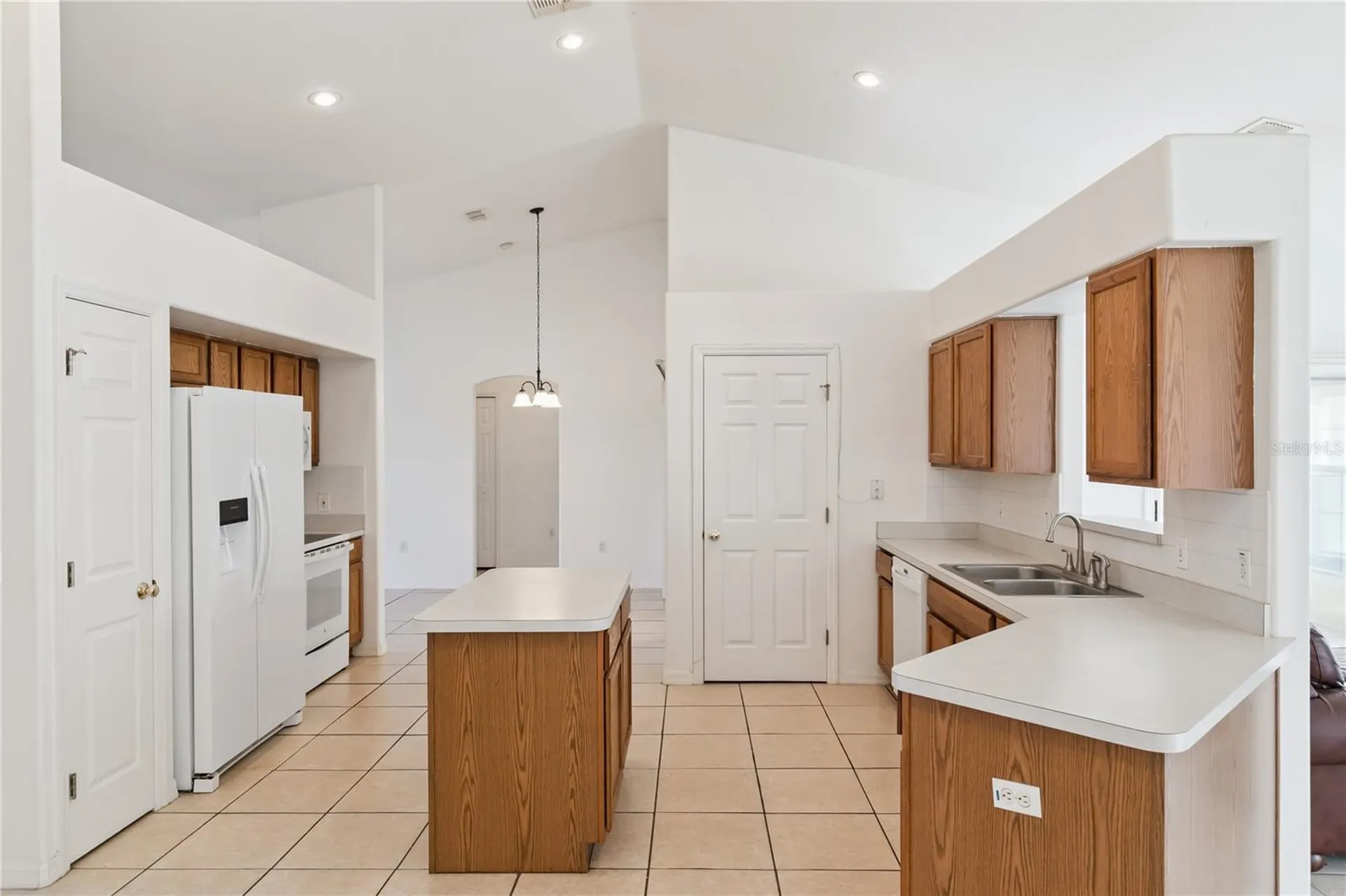 3837 Springlake Village Court Kissimmee FL 34744