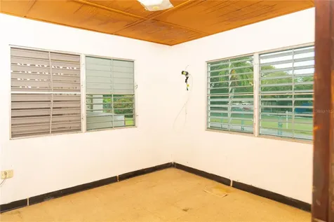 195 Calle Almendro Vieques PR 00765
