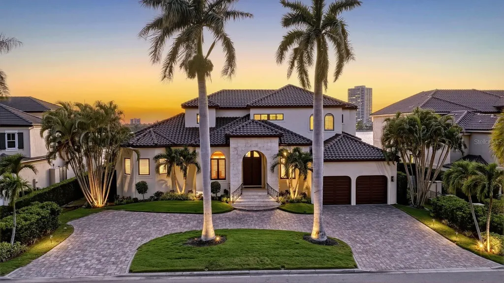 344 W Royal Flamingo Drive Sarasota FL 34236