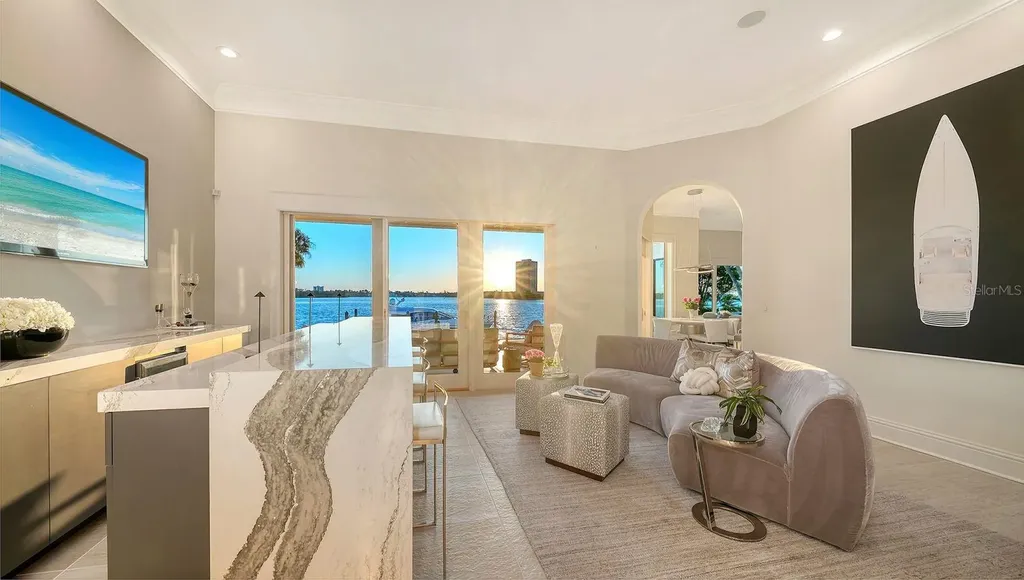 344 W Royal Flamingo Drive Sarasota FL 34236