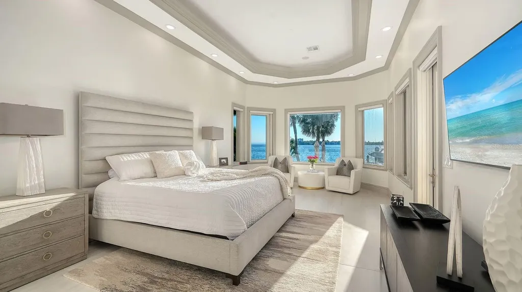 344 W Royal Flamingo Drive Sarasota FL 34236