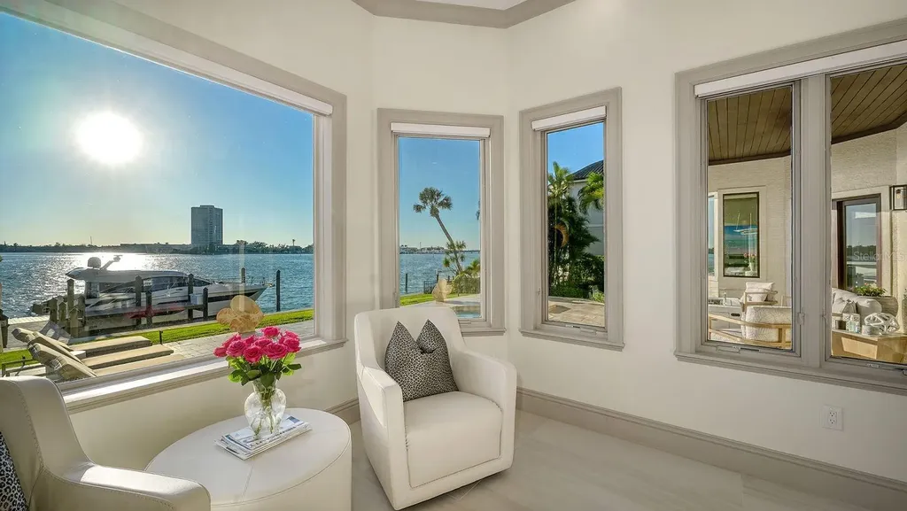 344 W Royal Flamingo Drive Sarasota FL 34236