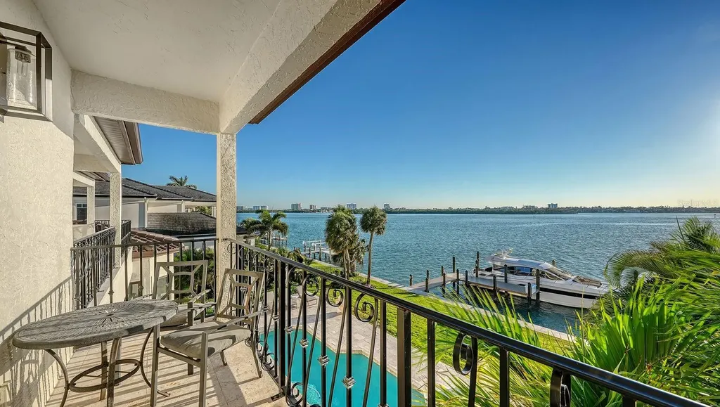 344 W Royal Flamingo Drive Sarasota FL 34236
