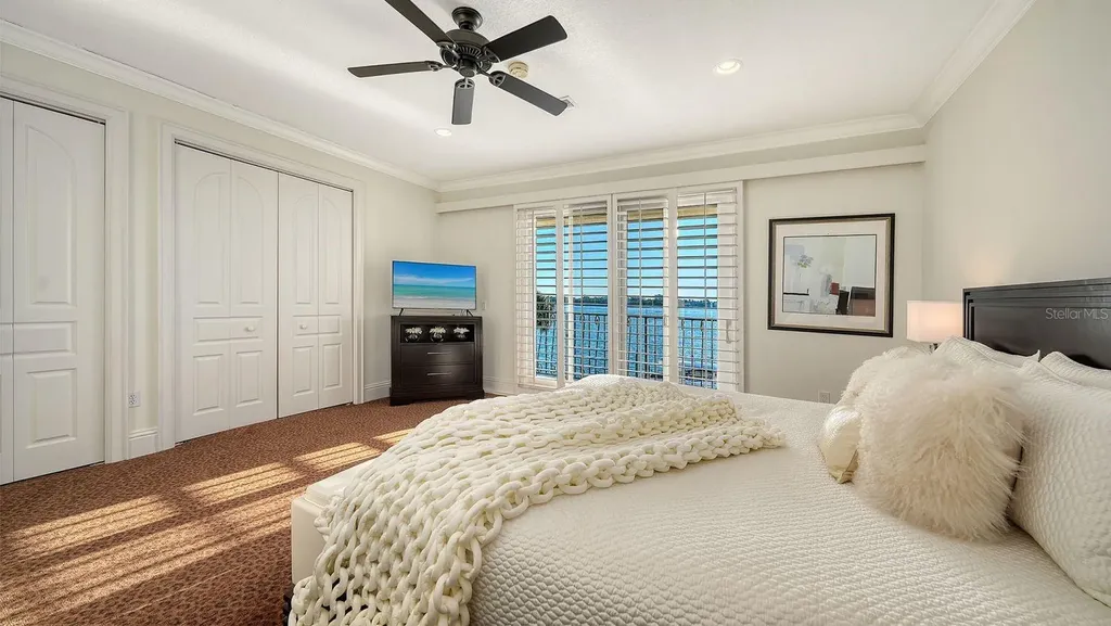 344 W Royal Flamingo Drive Sarasota FL 34236