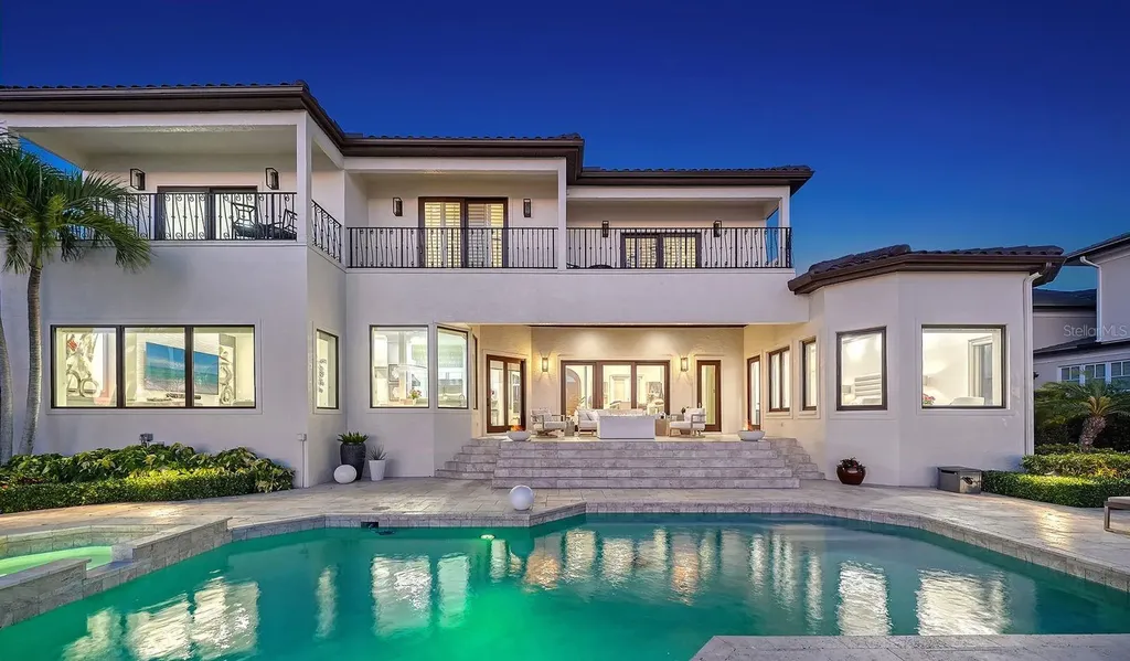 344 W Royal Flamingo Drive Sarasota FL 34236