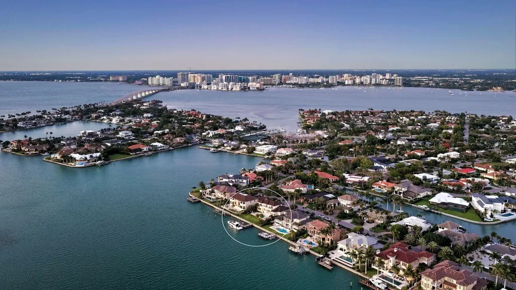 344 W Royal Flamingo Drive Sarasota FL 34236