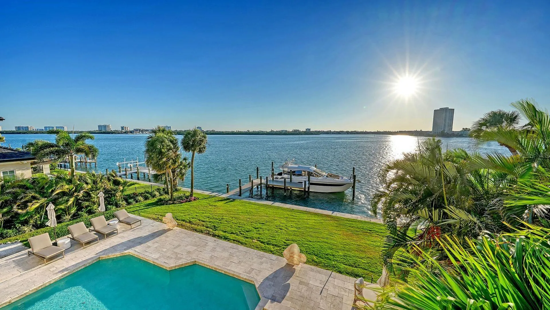 344 W Royal Flamingo Drive Sarasota FL 34236