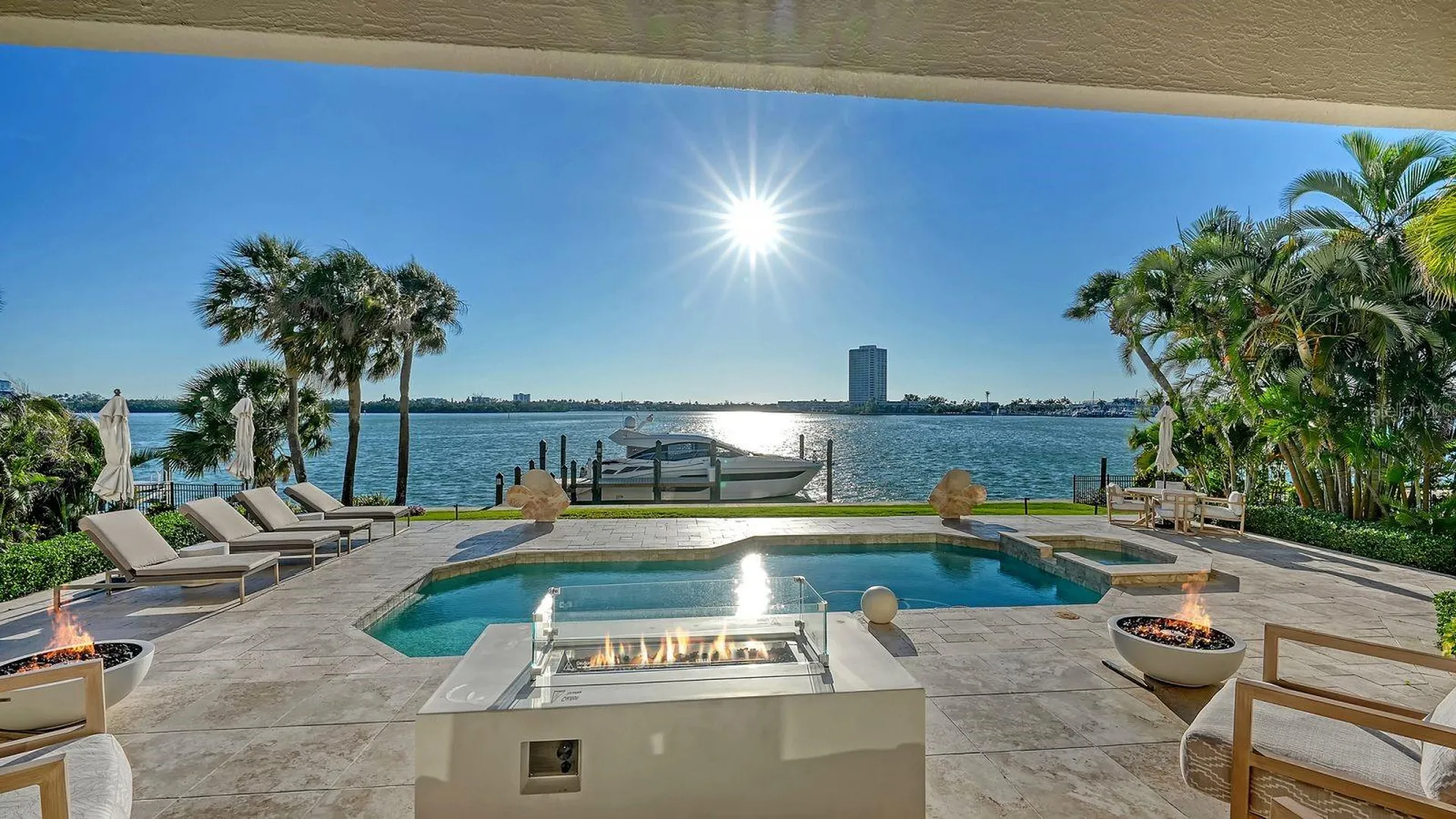 344 W Royal Flamingo Drive Sarasota FL 34236