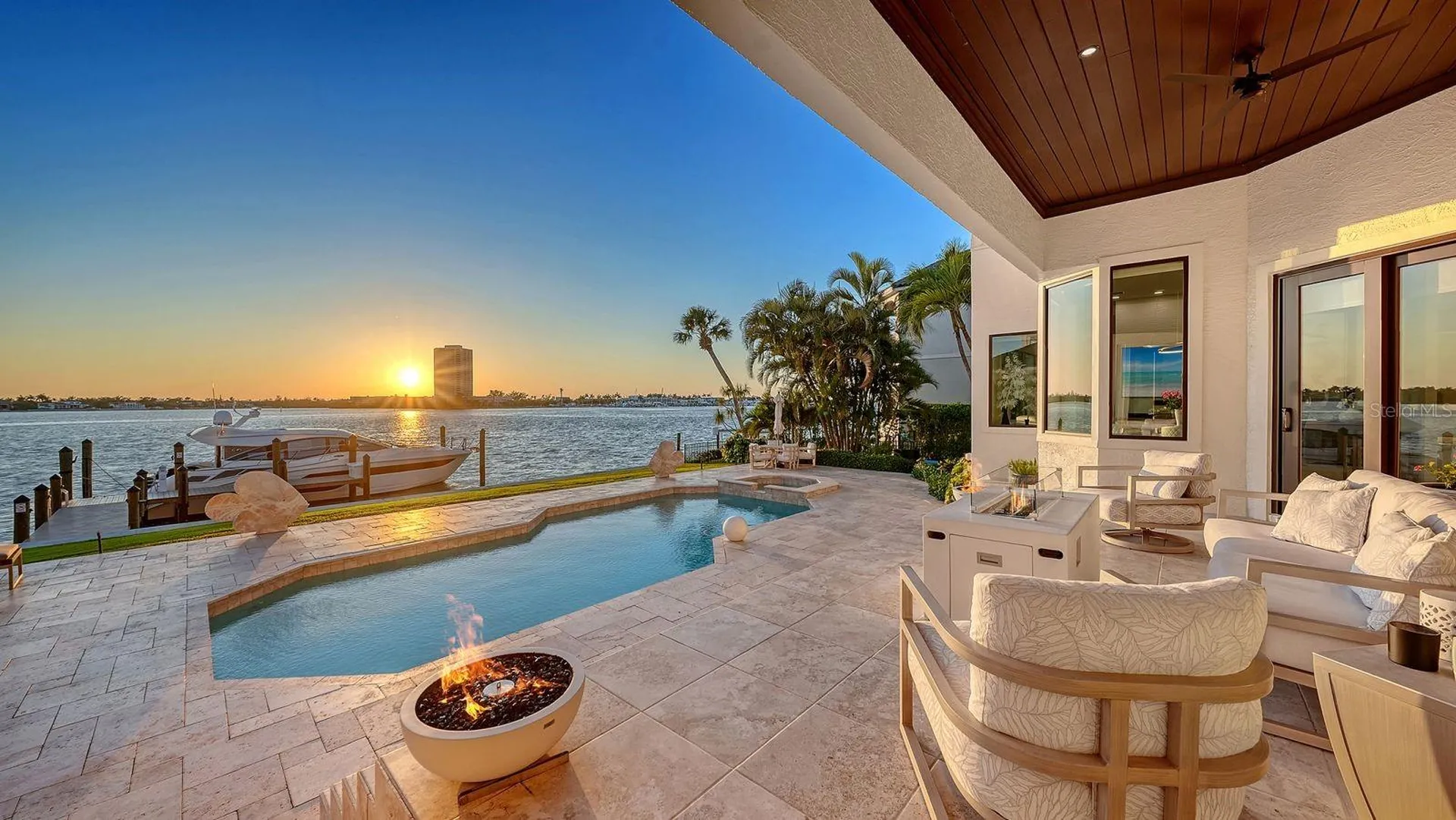 344 W Royal Flamingo Drive Sarasota FL 34236