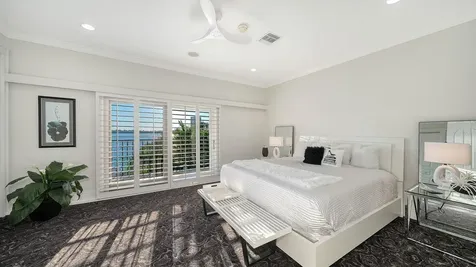 344 W Royal Flamingo Drive Sarasota FL 34236