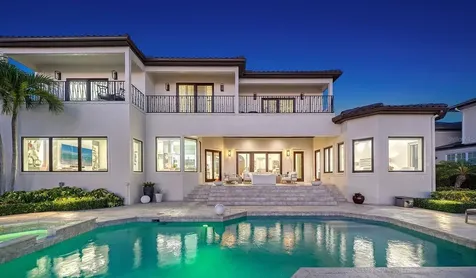 344 W Royal Flamingo Drive Sarasota FL 34236