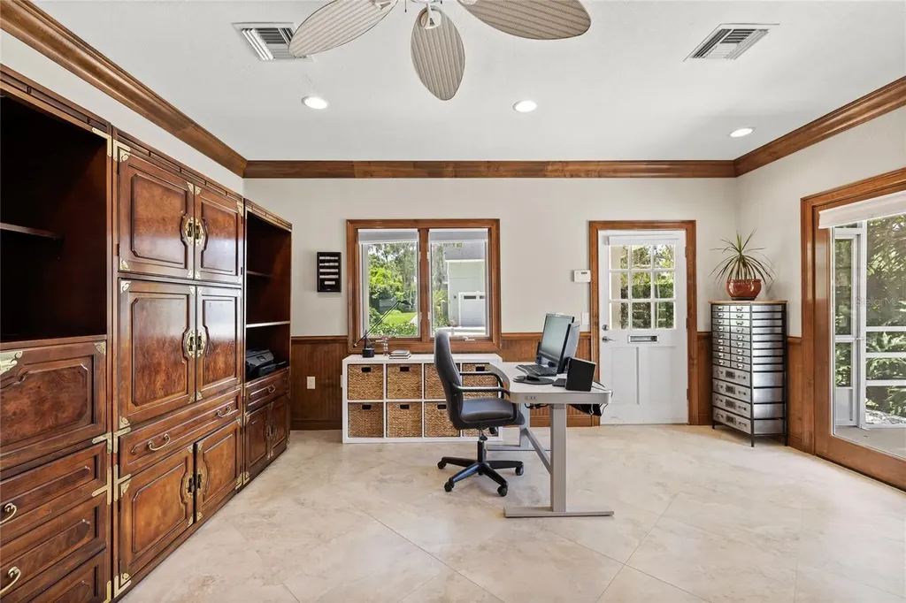 240 W 7th Street Chuluota FL 32766