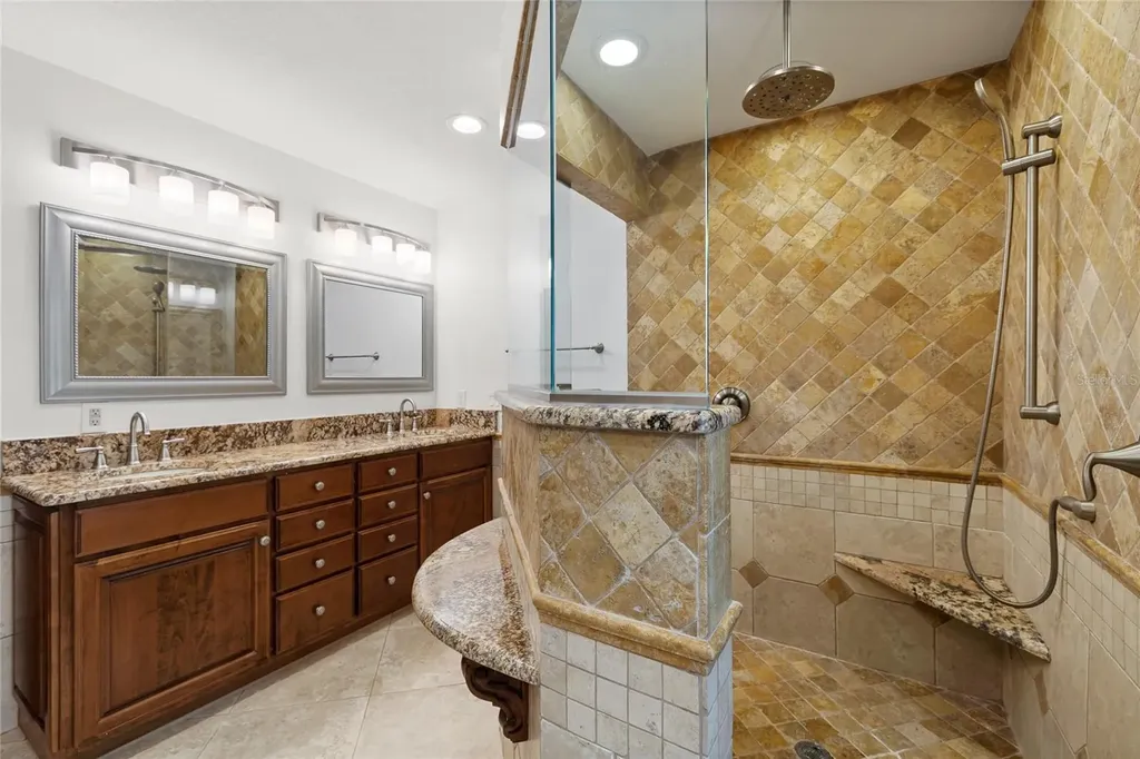240 W 7th Street Chuluota FL 32766