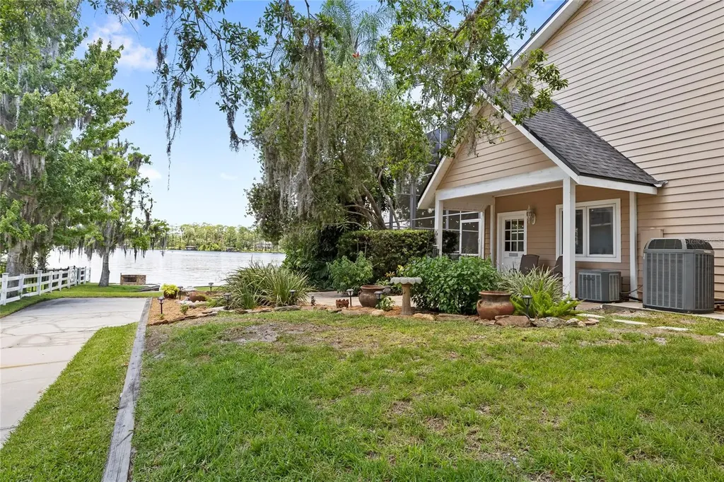 240 W 7th Street Chuluota FL 32766