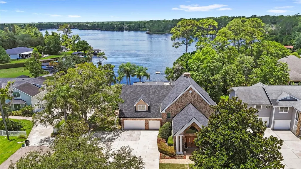 240 W 7th Street Chuluota FL 32766