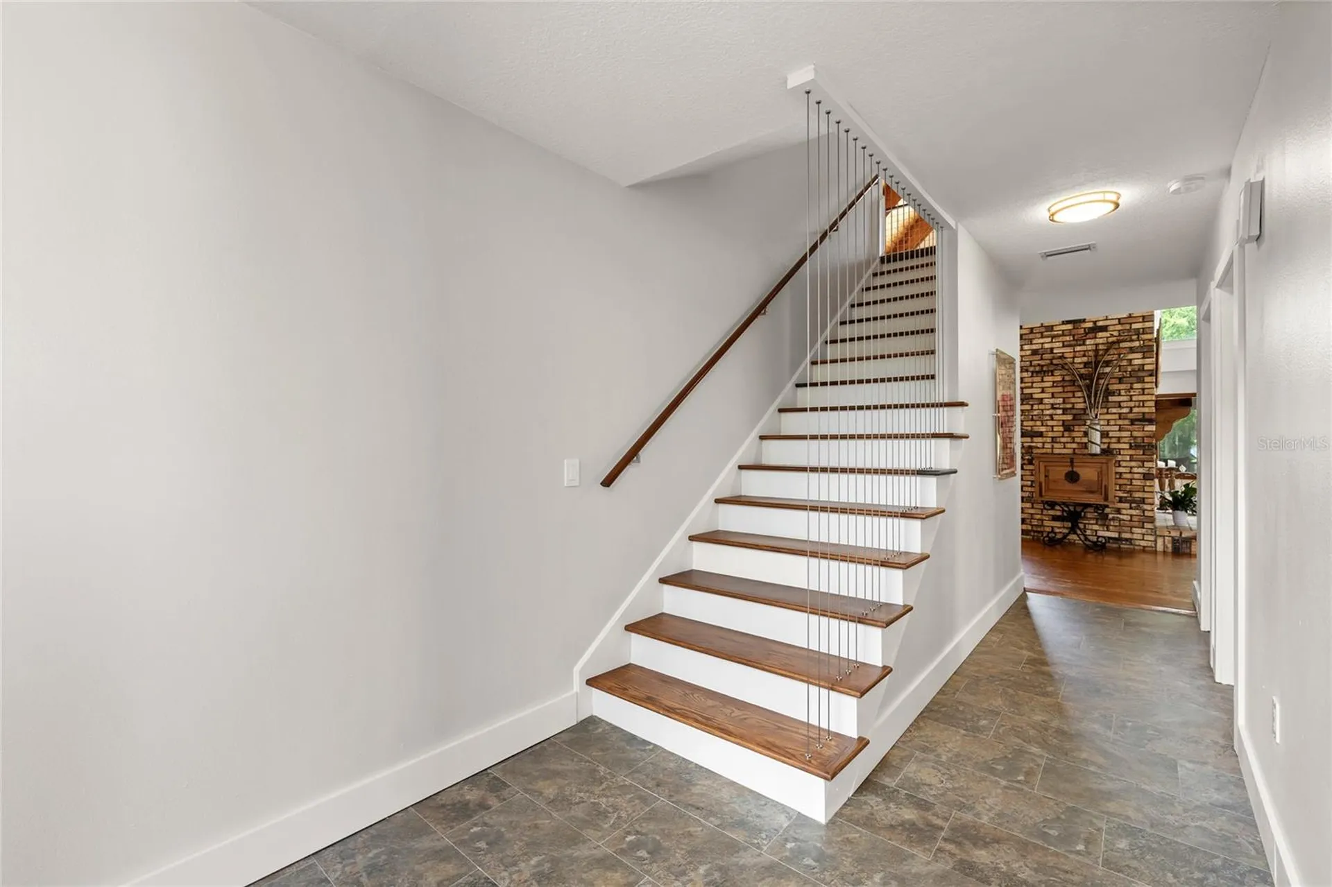 240 W 7th Street Chuluota FL 32766