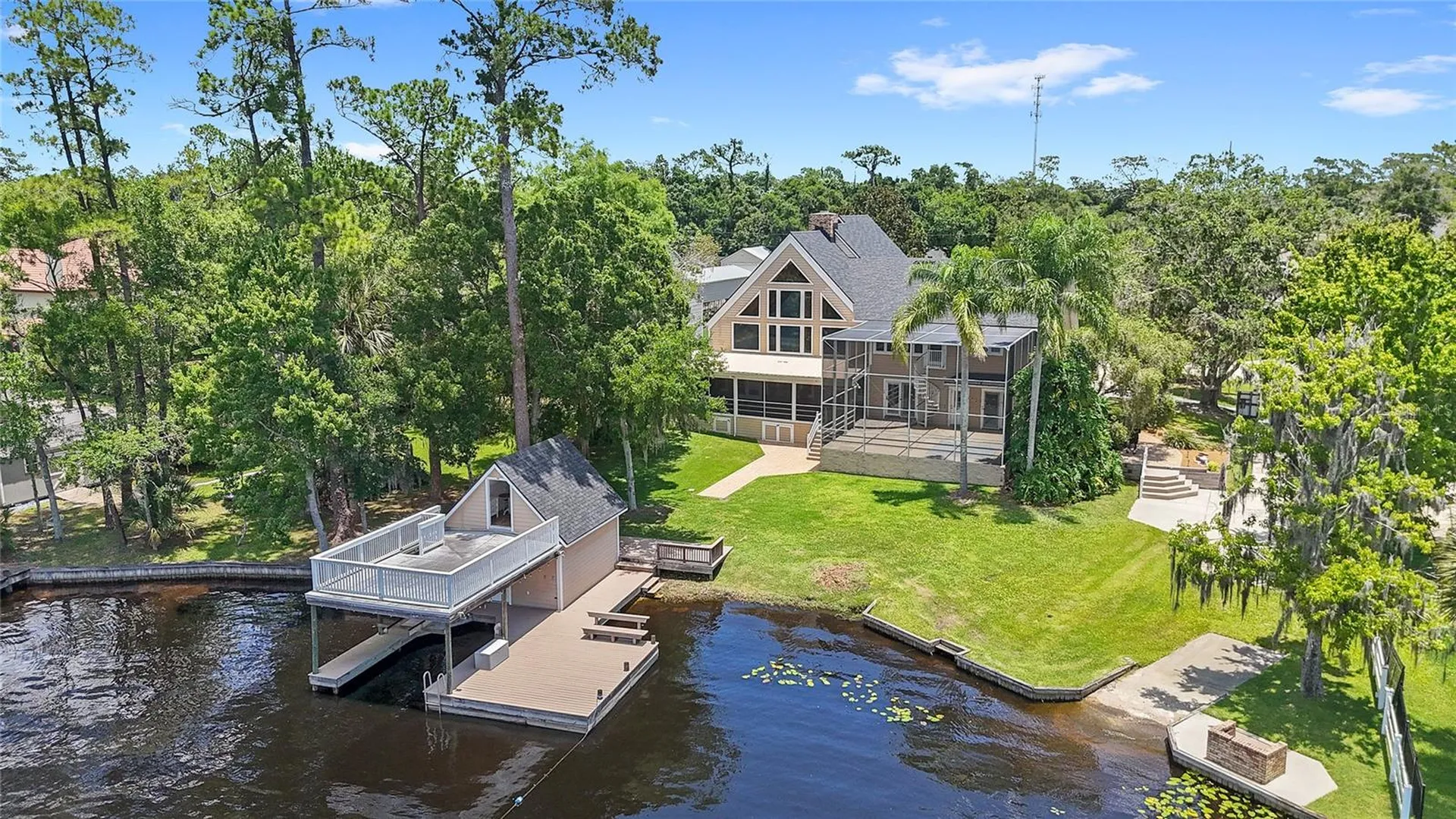 240 W 7th Street Chuluota FL 32766