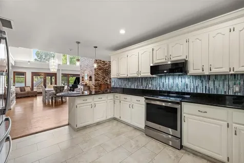 240 W 7th Street Chuluota FL 32766