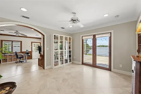 240 W 7th Street Chuluota FL 32766