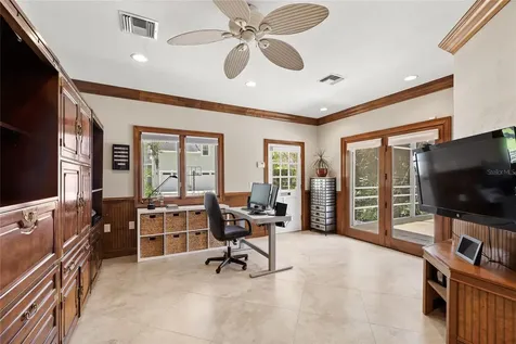 240 W 7th Street Chuluota FL 32766