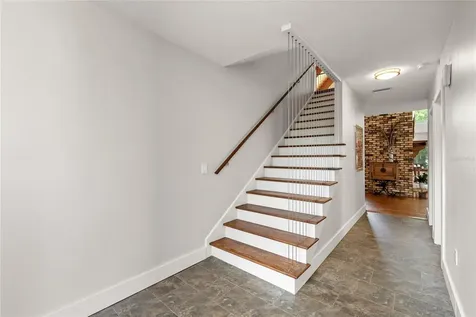 240 W 7th Street Chuluota FL 32766