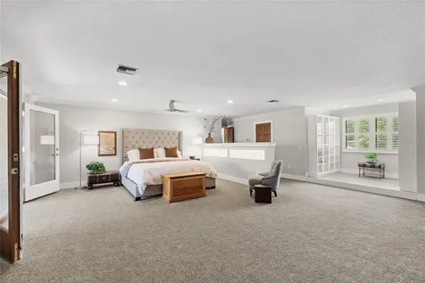 240 W 7th Street Chuluota FL 32766