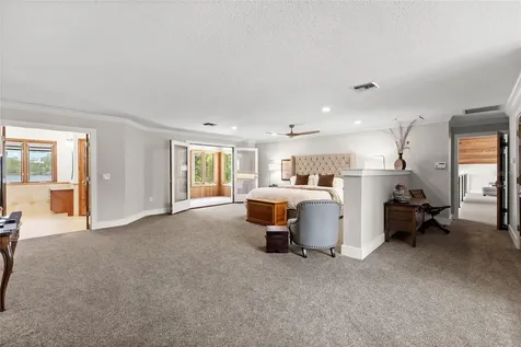 240 W 7th Street Chuluota FL 32766
