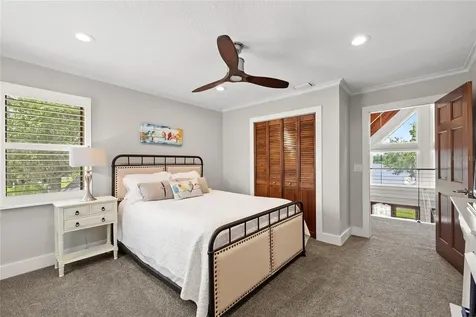 240 W 7th Street Chuluota FL 32766