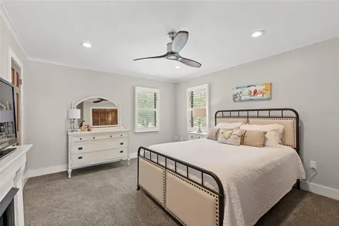240 W 7th Street Chuluota FL 32766