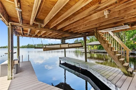 240 W 7th Street Chuluota FL 32766