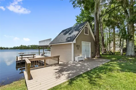 240 W 7th Street Chuluota FL 32766