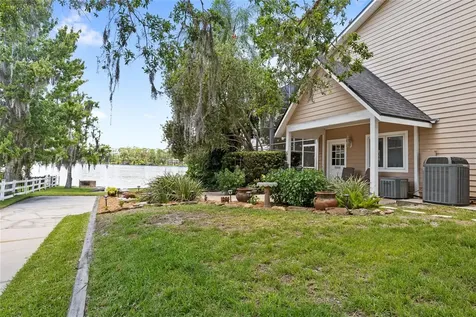 240 W 7th Street Chuluota FL 32766