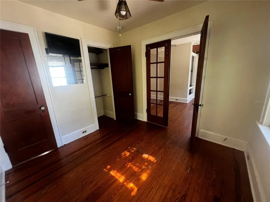 2034 NW 3rd Avenue Gainesville FL 32603