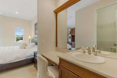 7004 Portmarnock Place Bradenton FL 34202