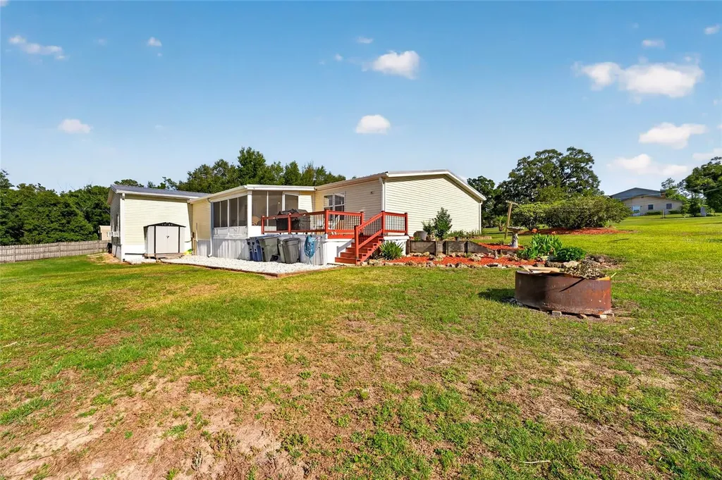 9706 Us Highway 301 Dade City FL 33525