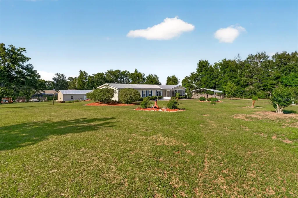 9706 Us Highway 301 Dade City FL 33525
