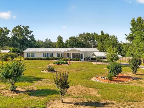 9706 Us Highway 301 Dade City FL 33525